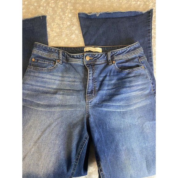 Est 1946 Denim Hi Rise Flared Leg Size 14 Jeans Raw Edge Stretch - Picture 5 of 16